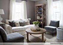 Gri renkli küçük salon dekorasyon modeli