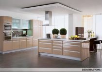 Sade modern mutfak dekorasyonu
