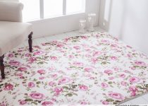 English home güllü halı dekorasyonu