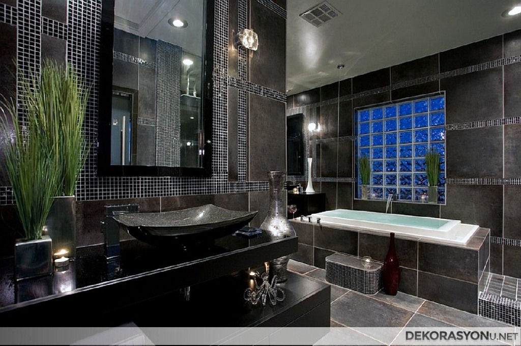 Koyu renkli modern banyo modelleri