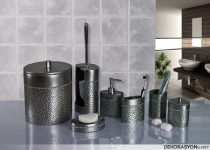 Gri renk banyo setleri