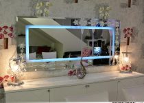 Aydınlatmalı salon ayna modelleri