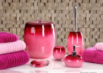 Pembe banyo setleri