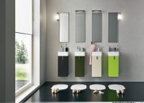 Renkli küçük banyo dolabı modeli
