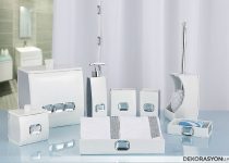 Taşlı detaylara sahip banyo seti modelleri
