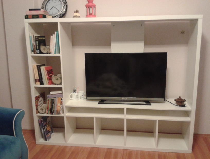 Beyaz Ikea TV Ünite Modelleri