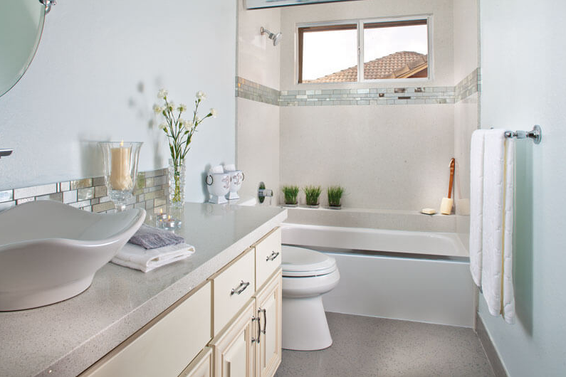 Beyaz Banyo Dekorasyonu 2019