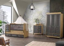 Koyu Renkli Bebek Odası Takımı