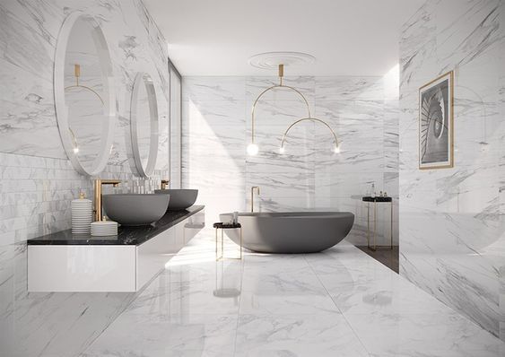 Şık Büyük Banyo Dekorasyonu
