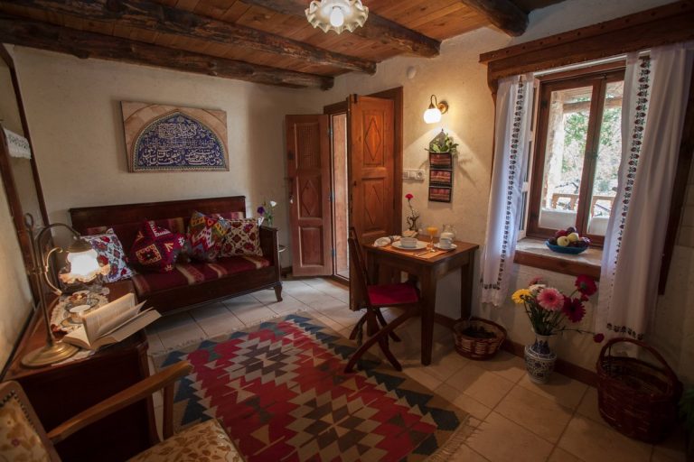 Köy Evi Dekorasyonu